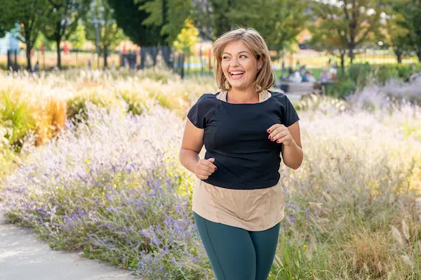 Effective weight loss tips for women over 40, focusing on losing weight, building muscle, healthy eating, and sustainable programs for long-term health and weight management.
