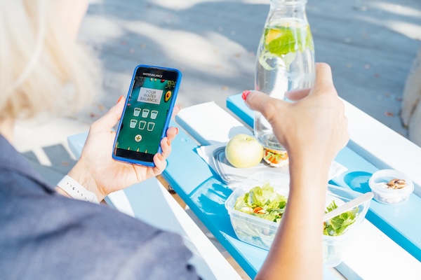 Does drinking water help you lose weight?
